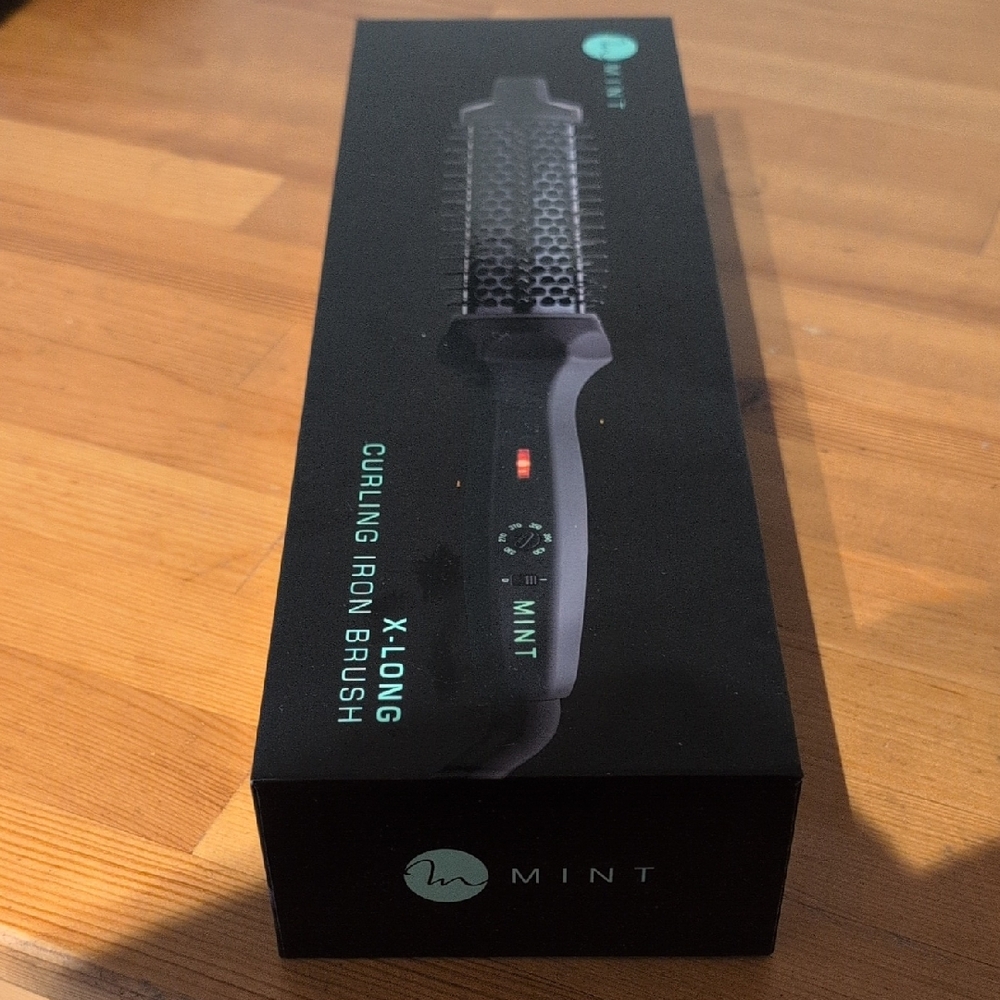 Mint X-Long Curling Iron Brush